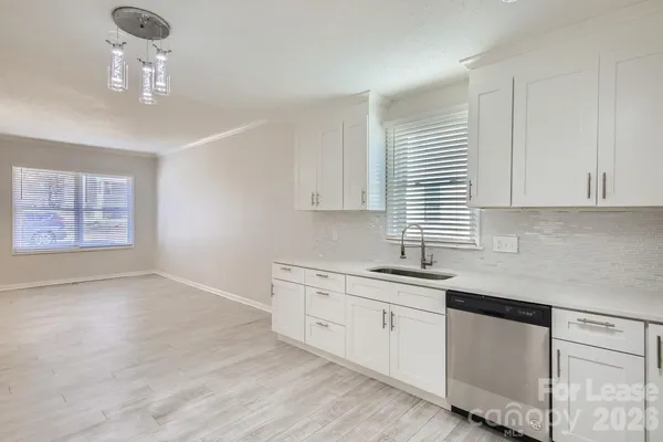 $1,699 | 106 South Dalton Street, Gastonia, NC 28052