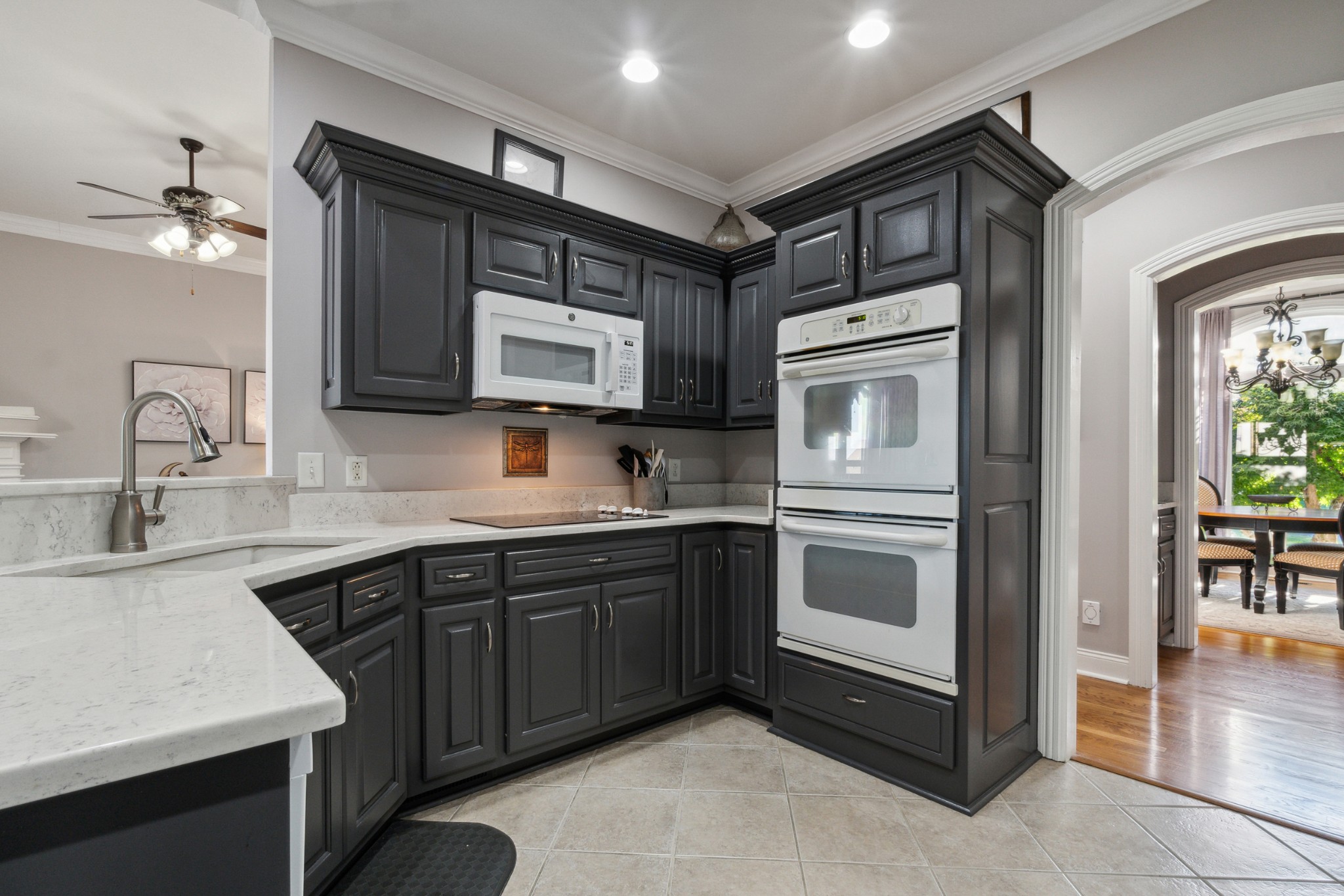 1014 Rhett Place Lebanon, TN 37087 - Photo 7 of 26 spacious kitchen with pantry and bar seating.