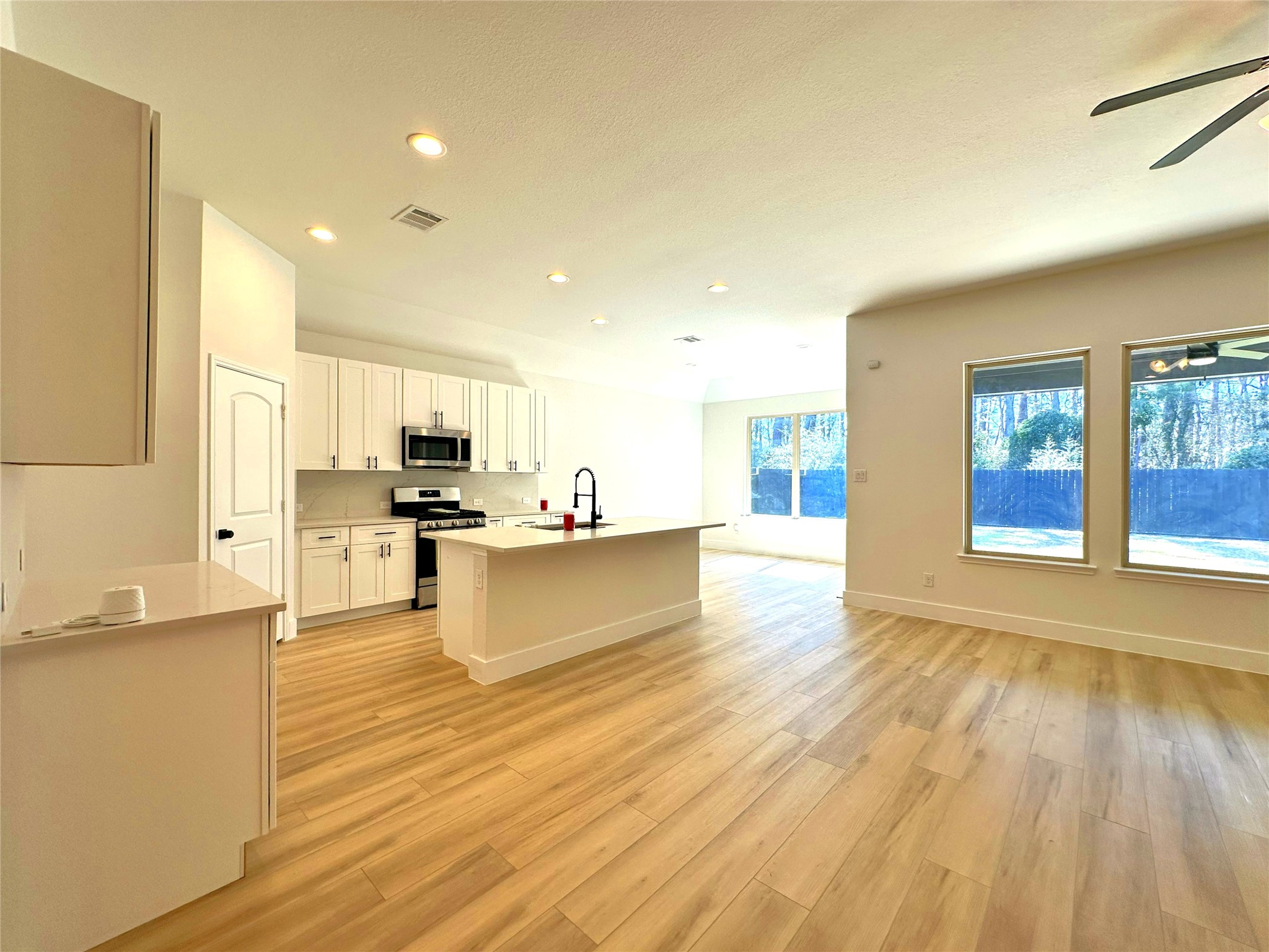 14380 Zion Gate Crossing Conroe, TX 77384 - Photo 9 of 24