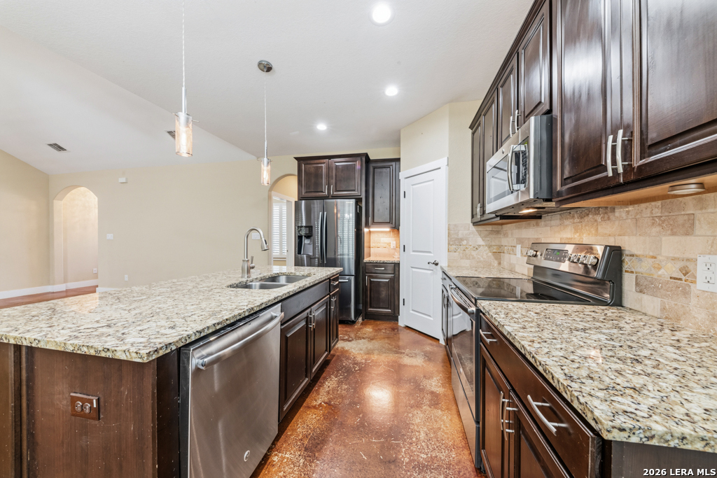 1017 Burning Tree Spring Branch, TX 78070 - Photo 15 of 40