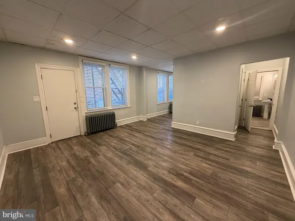 $1,325 | 1429 North Clayton Street, Unit 2, Wilmington, DE 19806