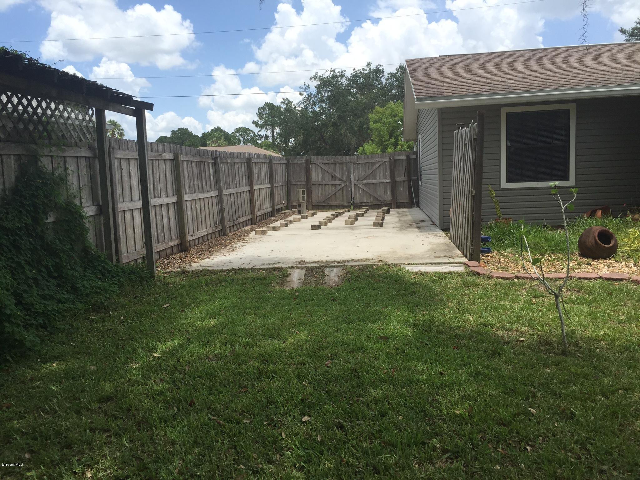 6766 Hartford Road Cocoa, FL 32927 - Photo 17 of 17 6766 YARD'