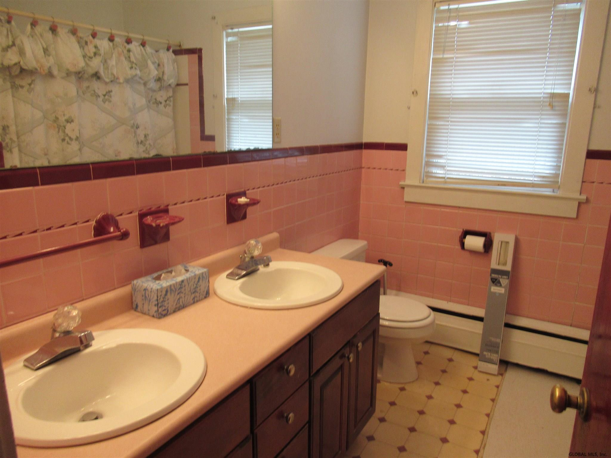 10 Knickerbocker Road Scotia, NY 12302 - Photo 13 of 30 Photo 13