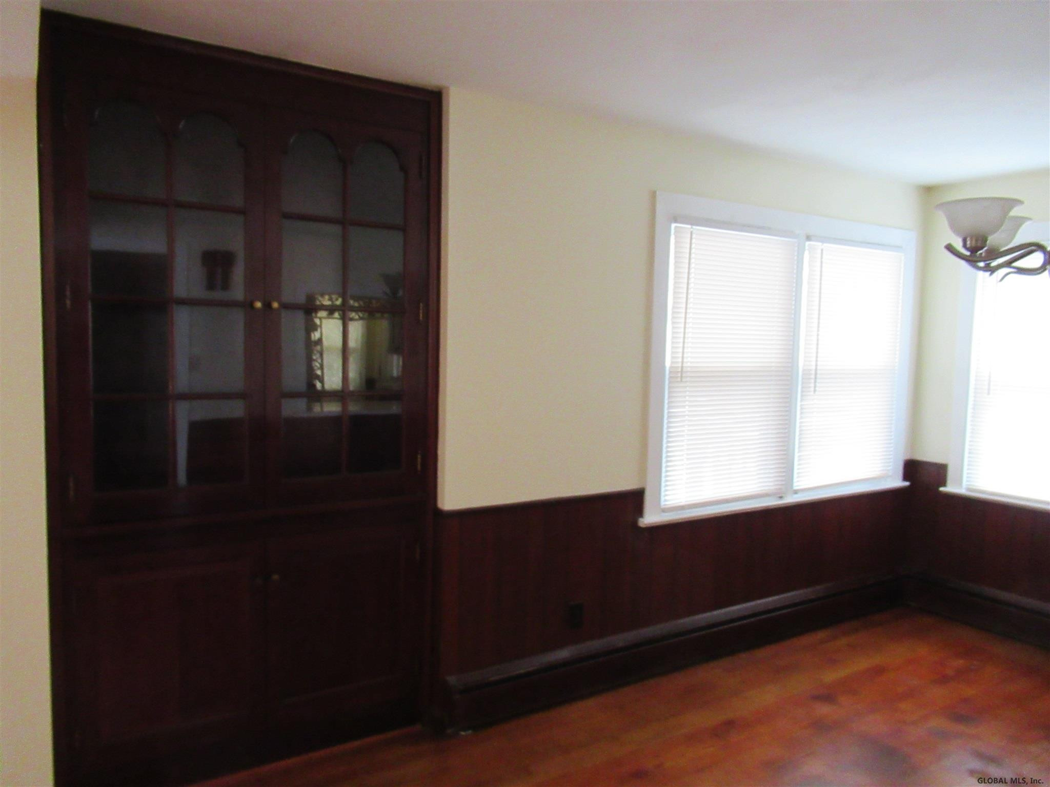 10 Knickerbocker Road Scotia, NY 12302 - Photo 4 of 30 Photo 4