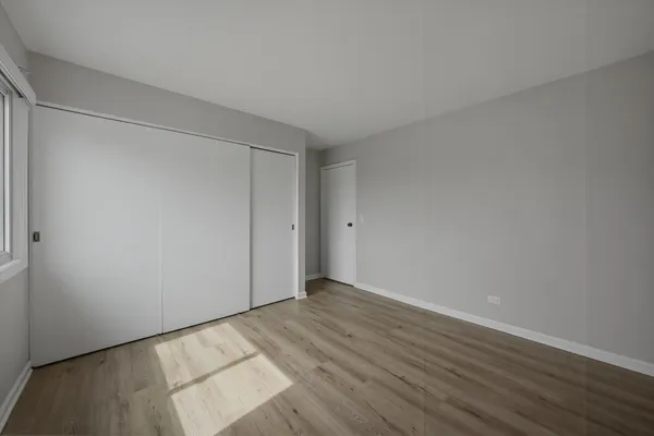 $2,395 | 238 Algonquin Court, Unit D, Bolingbrook, IL 60440