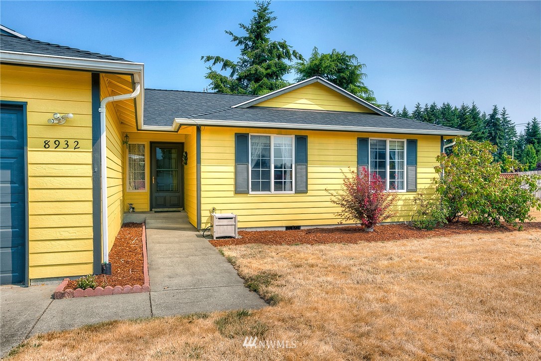8932 Applegate Loop Southwest Rochester, WA 98579 - Photo 1 of 18