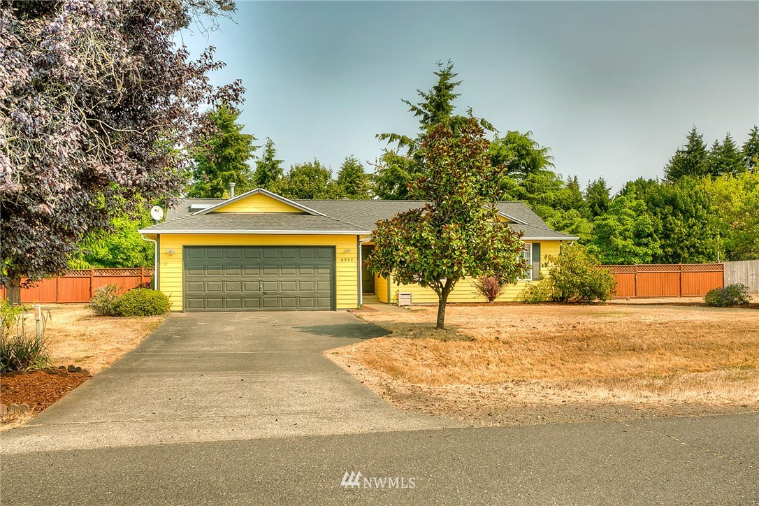 8932 Applegate Loop Southwest Rochester, WA 98579 - Photo 3 of 18