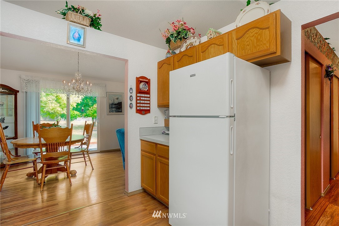 8932 Applegate Loop Southwest Rochester, WA 98579 - Photo 5 of 18
