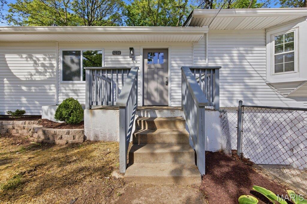 6230 Antire Road High Ridge, MO 63049 - Photo 2 of 23