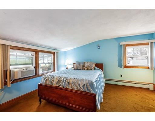 17 Vogel Street Boston, MA 02132 - Photo 12 of 21