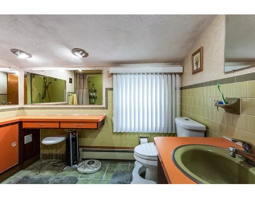 17 Vogel Street Boston, MA 02132 - Photo 14 of 21