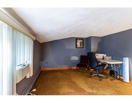 17 Vogel Street Boston, MA 02132 - Photo 15 of 21