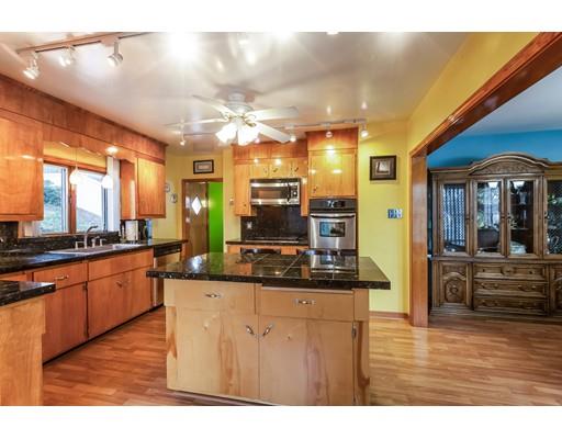 17 Vogel Street Boston, MA 02132 - Photo 8 of 21