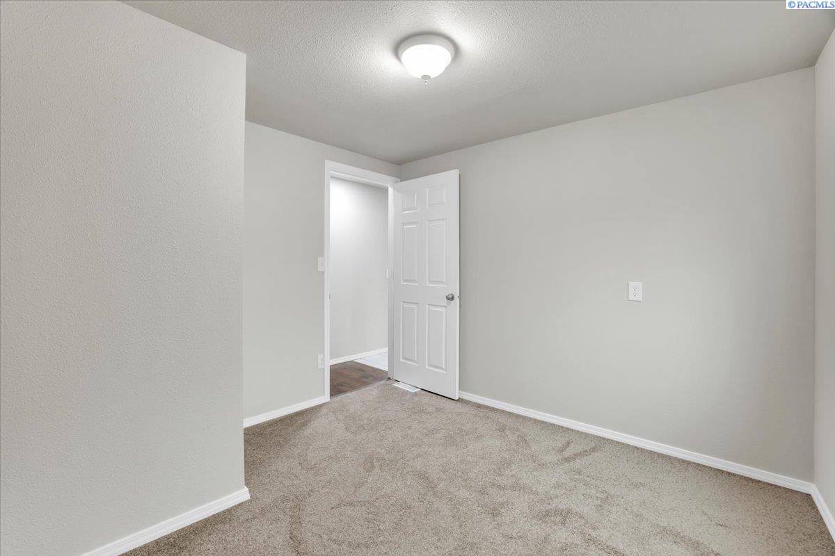 200802 East Game Farm Road, Unit 143 Kennewick, WA 99337 - Photo 17 of 20 Gallery Image 17