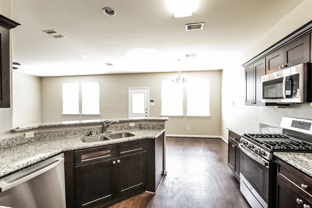 2622 Mesquite Ridge Drive Houston, TX 77073 - Photo 9 of 18