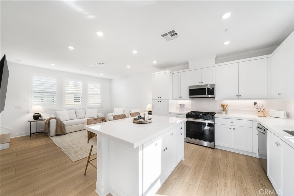 3221 Cove Street Rancho Mission Viejo, CA 92694 - Photo 5 of 25