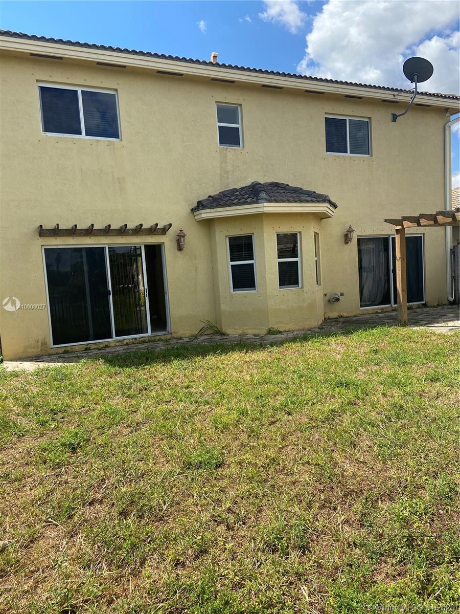 8917 Southwest 211th Lane Cutler Bay, FL 33189 - Photo 11 of 18
