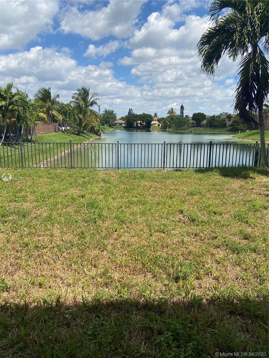8917 Southwest 211th Lane Cutler Bay, FL 33189 - Photo 10 of 18