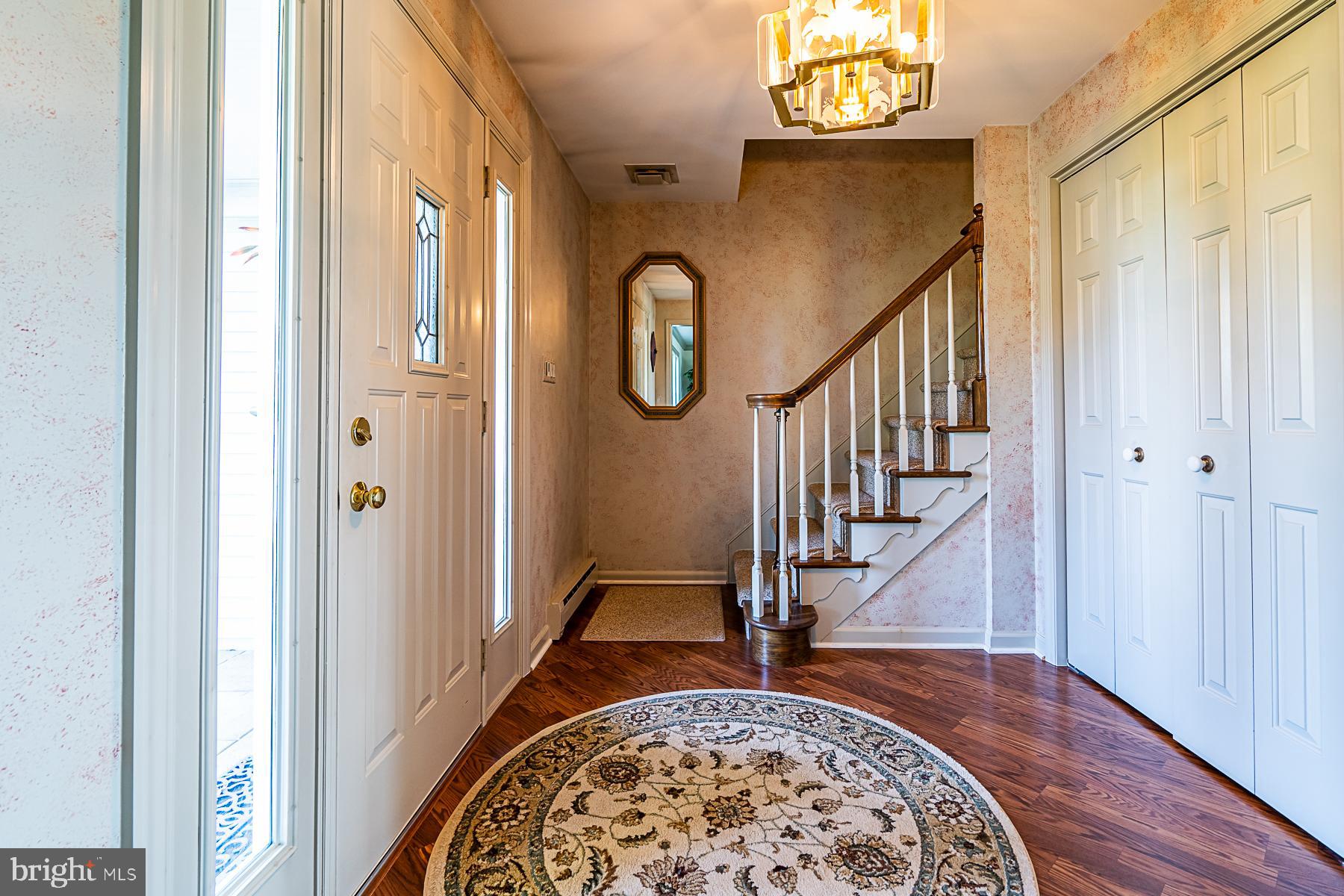 712 Godshall Road Telford, PA 18969 - Photo 3 of 53 Foyer