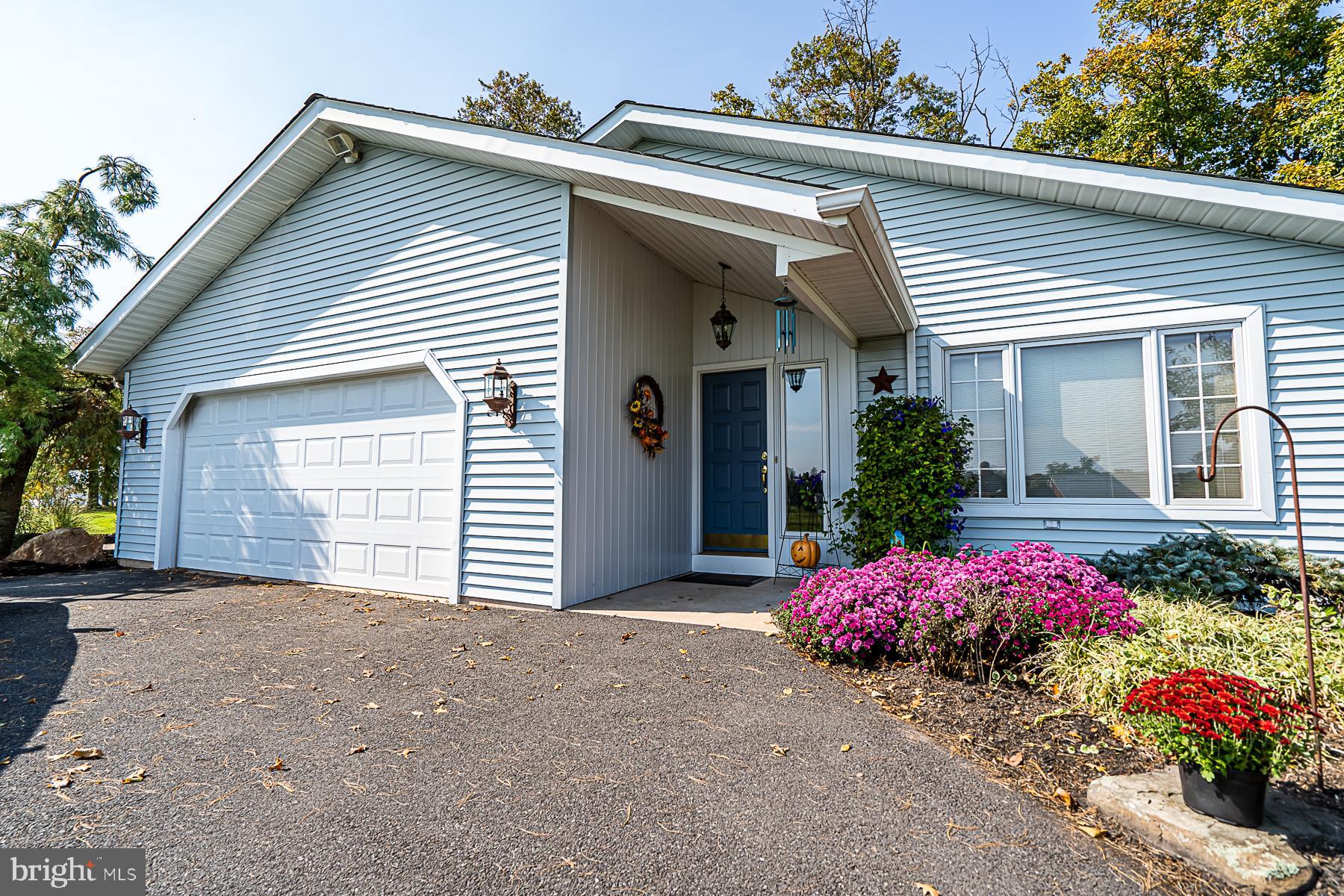 712 Godshall Road Telford, PA 18969 - Photo 21 of 53 side entrance