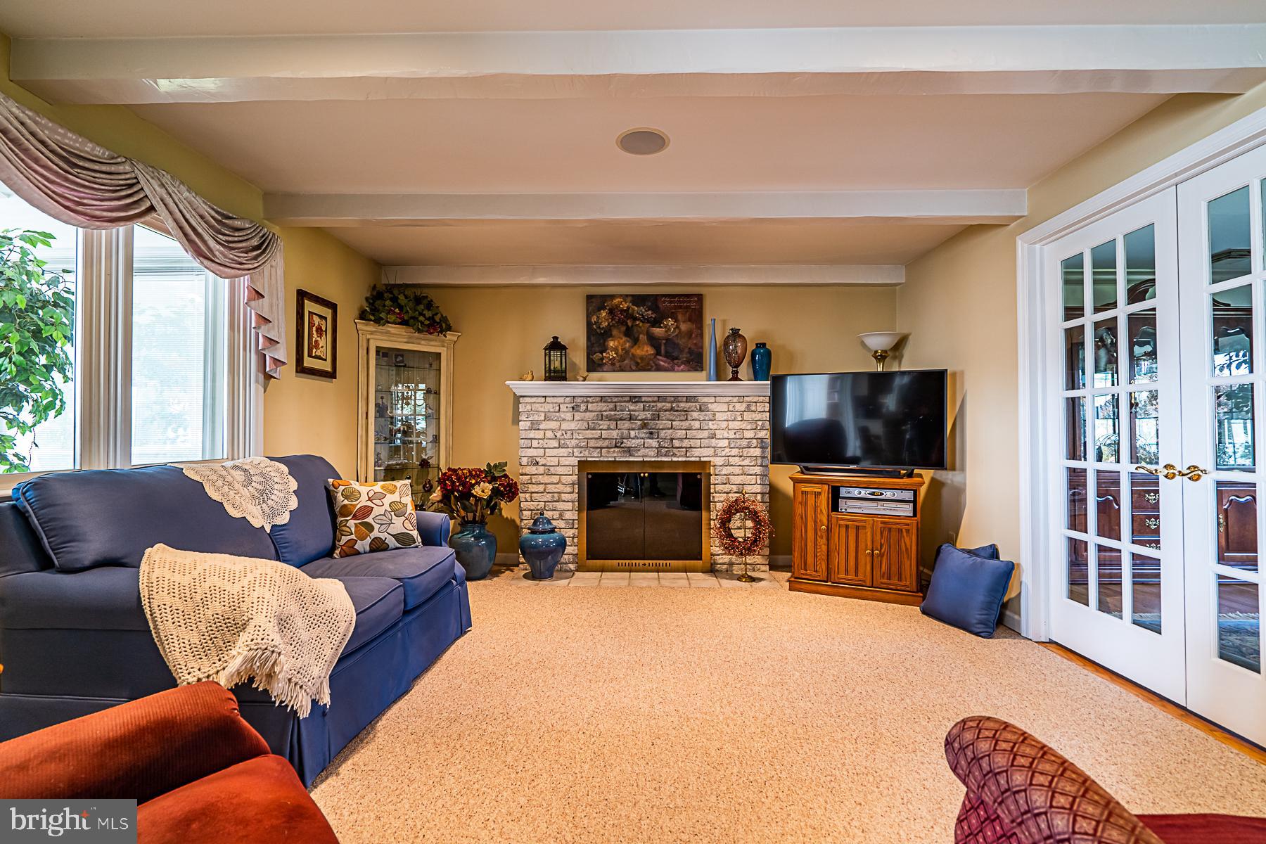 712 Godshall Road Telford, PA 18969 - Photo 6 of 53 Living room