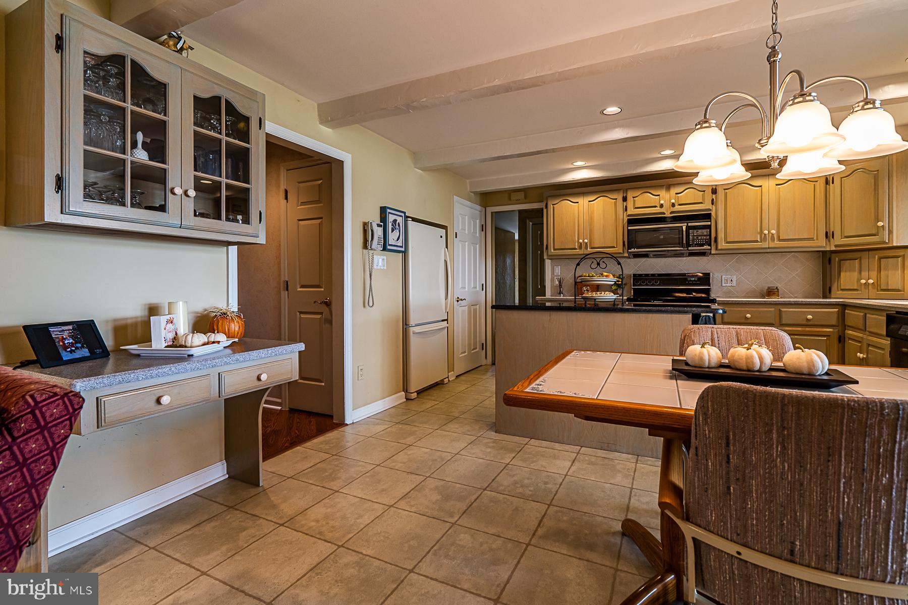 712 Godshall Road Telford, PA 18969 - Photo 9 of 53 kitchen