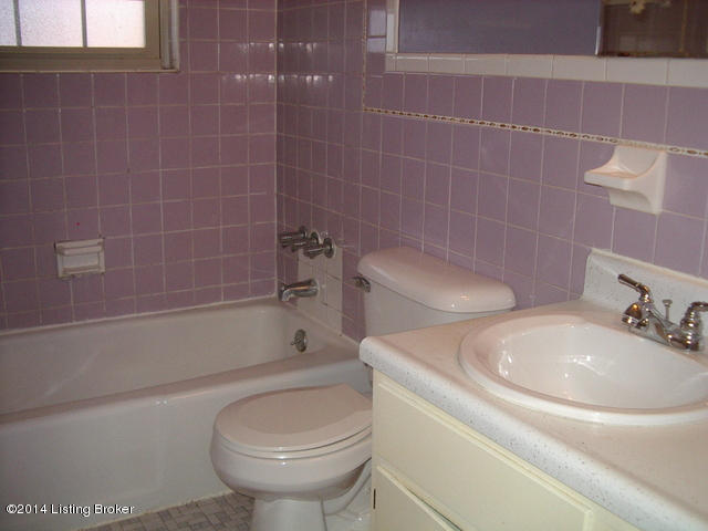 5407 Mcdeane Road Louisville, KY 40216 - Photo 12 of 14 1-IMGP1824