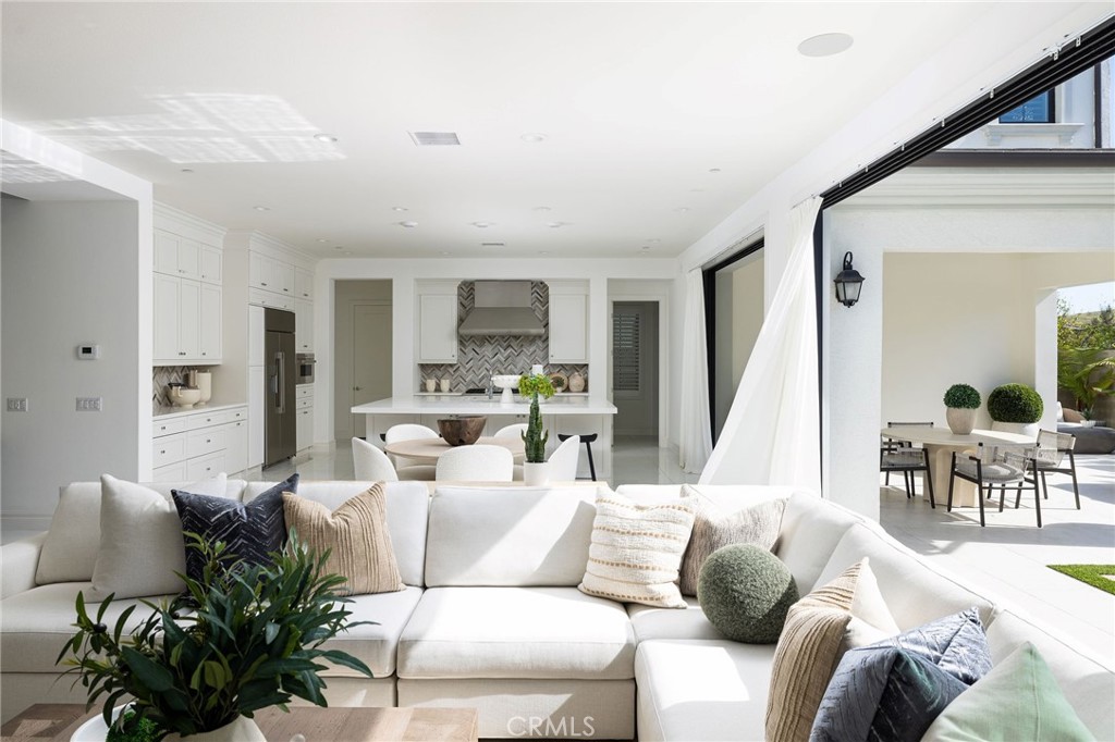104 Interstellar Irvine, CA 92618 - Photo 14 of 52