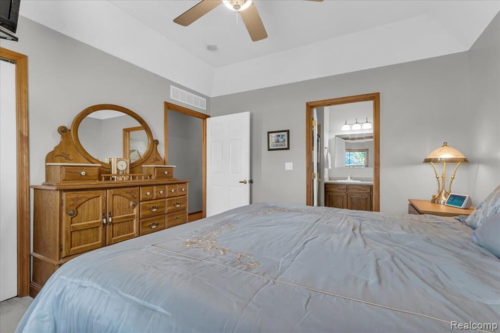 27520 West Road Romulus, MI 48174 - Photo 43 of 71