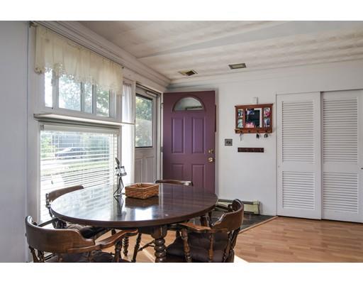 31 Nadine Road Framingham, MA 01701 - Photo 3 of 26