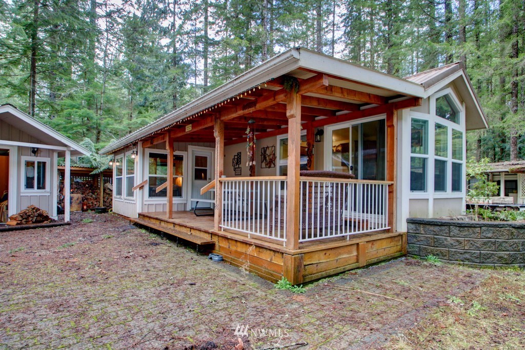 23-1 Goldrush Road Deming, WA 98244 - Photo 1 of 40 Gallery Image 1