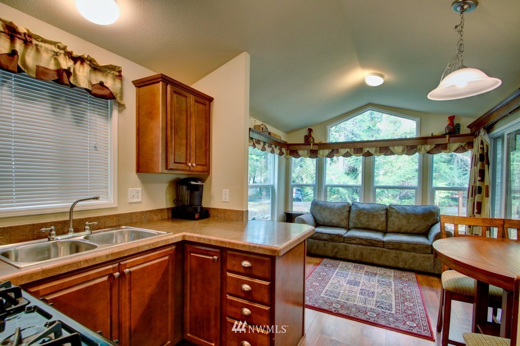 23-1 Goldrush Road Deming, WA 98244 - Photo 11 of 40 Gallery Image 11