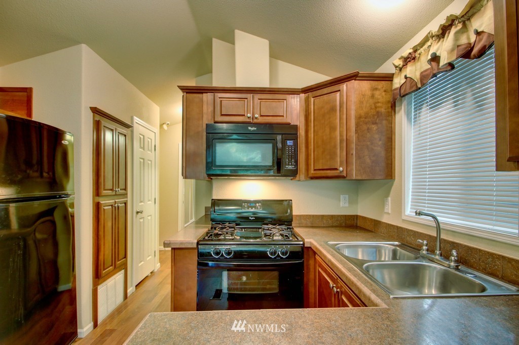 23-1 Goldrush Road Deming, WA 98244 - Photo 12 of 40 Gallery Image 12