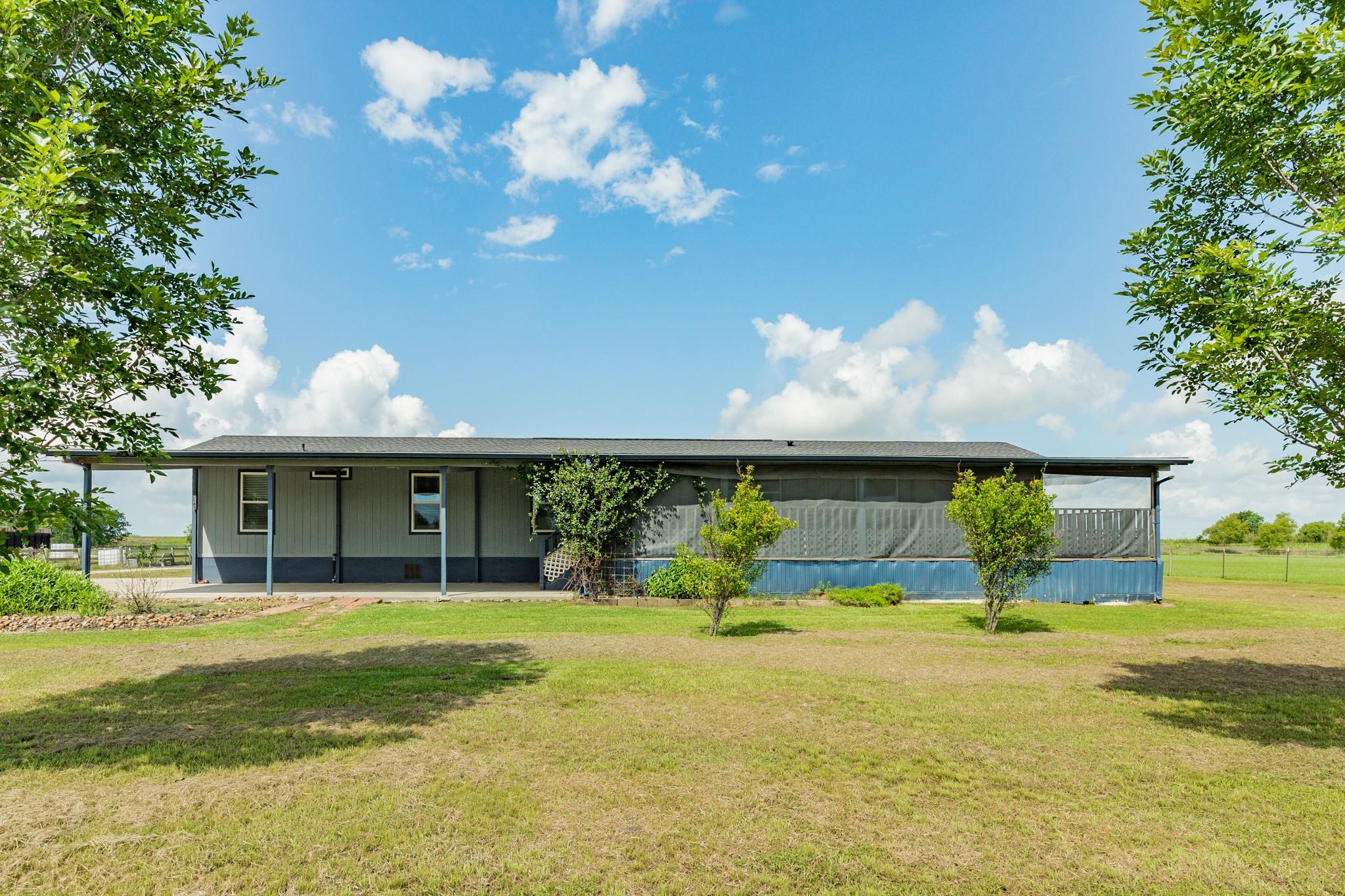2180 County Road 212 Angleton, TX 77515 - Photo 38 of 46