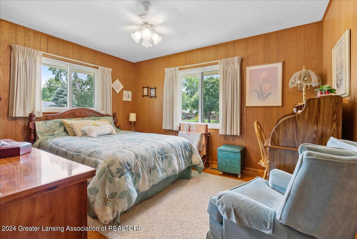 3200 Tecumseh River Road Lansing, MI 48906 - Photo 17 of 36 Bedroom