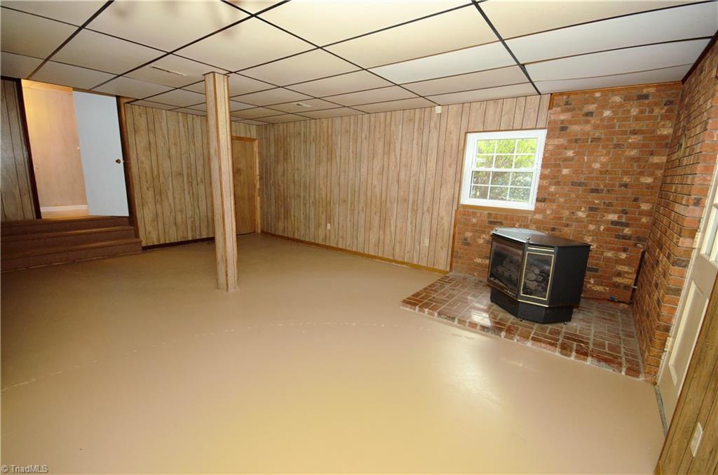 292 Anderson Road Eden, NC 27288 - Photo 20 of 30 Basement Den