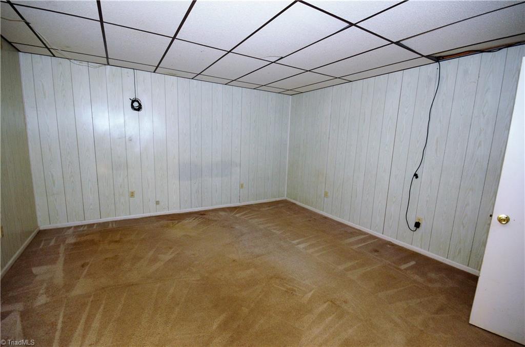 292 Anderson Road Eden, NC 27288 - Photo 24 of 30 Extra room in basement has walk-in closet