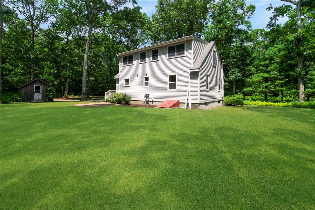 260 Yawgoo Valley Road Exeter, RI 02822 - Photo 7 of 33