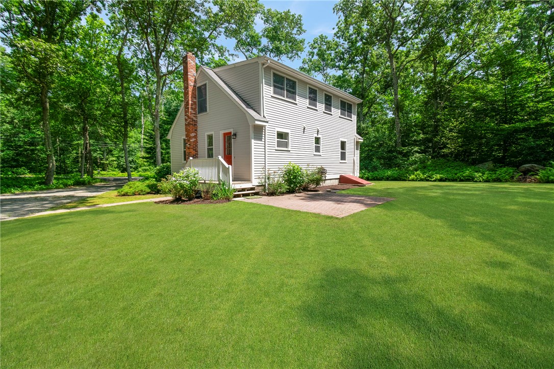 260 Yawgoo Valley Road Exeter, RI 02822 - Photo 8 of 33