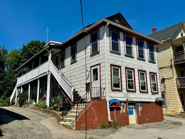 $320,000 | 26 Elm Street, Spencer, MA 01562