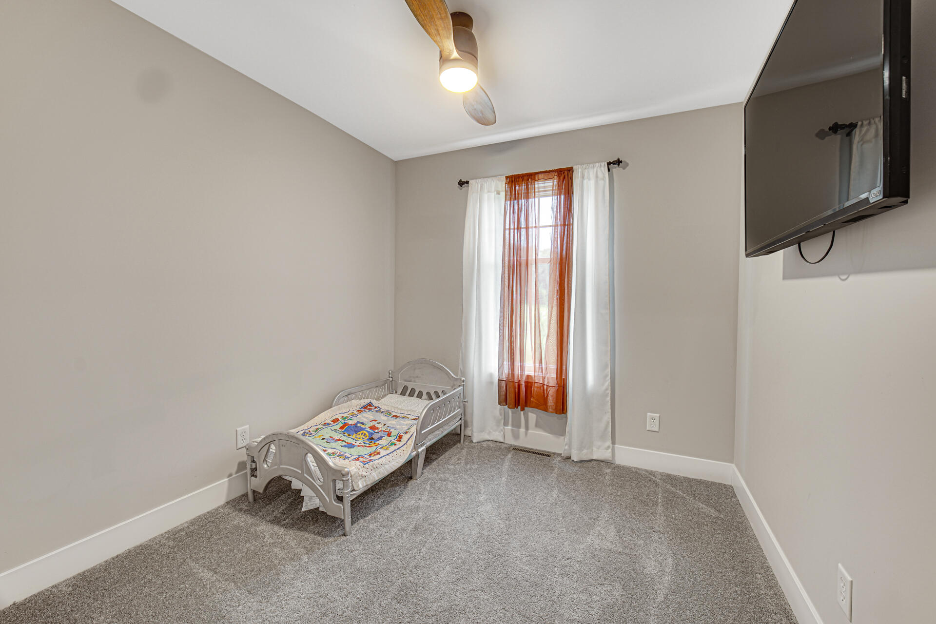 4455 Autumn Ridge Wheatfield, IN 46392 - Photo 26 of 33 a living room with furniture and a window