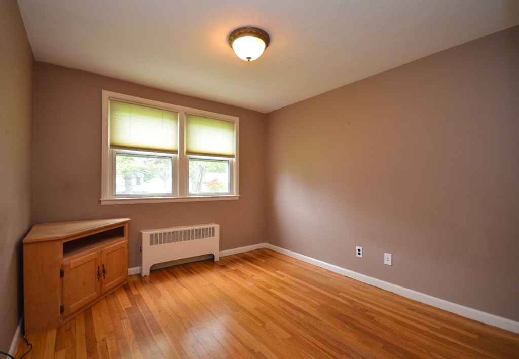 24 Hingham Road Grafton, MA 01536 - Photo 11 of 18 Gallery Image 11