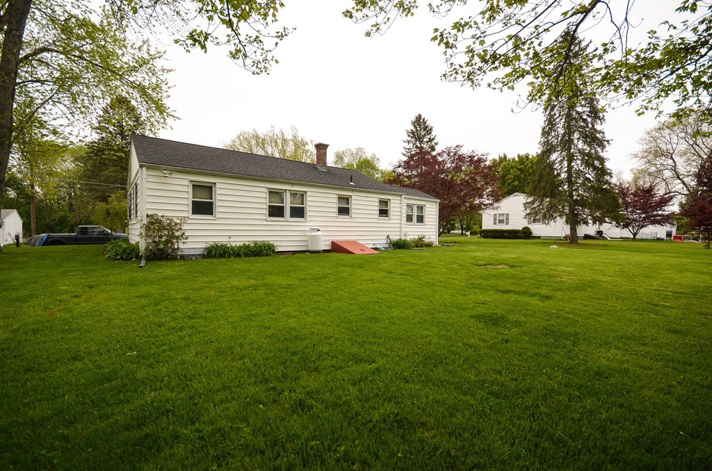 24 Hingham Road Grafton, MA 01536 - Photo 17 of 18 Gallery Image 17