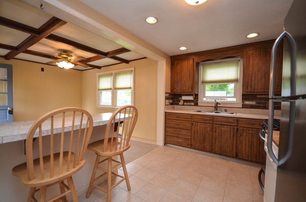 24 Hingham Road Grafton, MA 01536 - Photo 4 of 18 Gallery Image 4