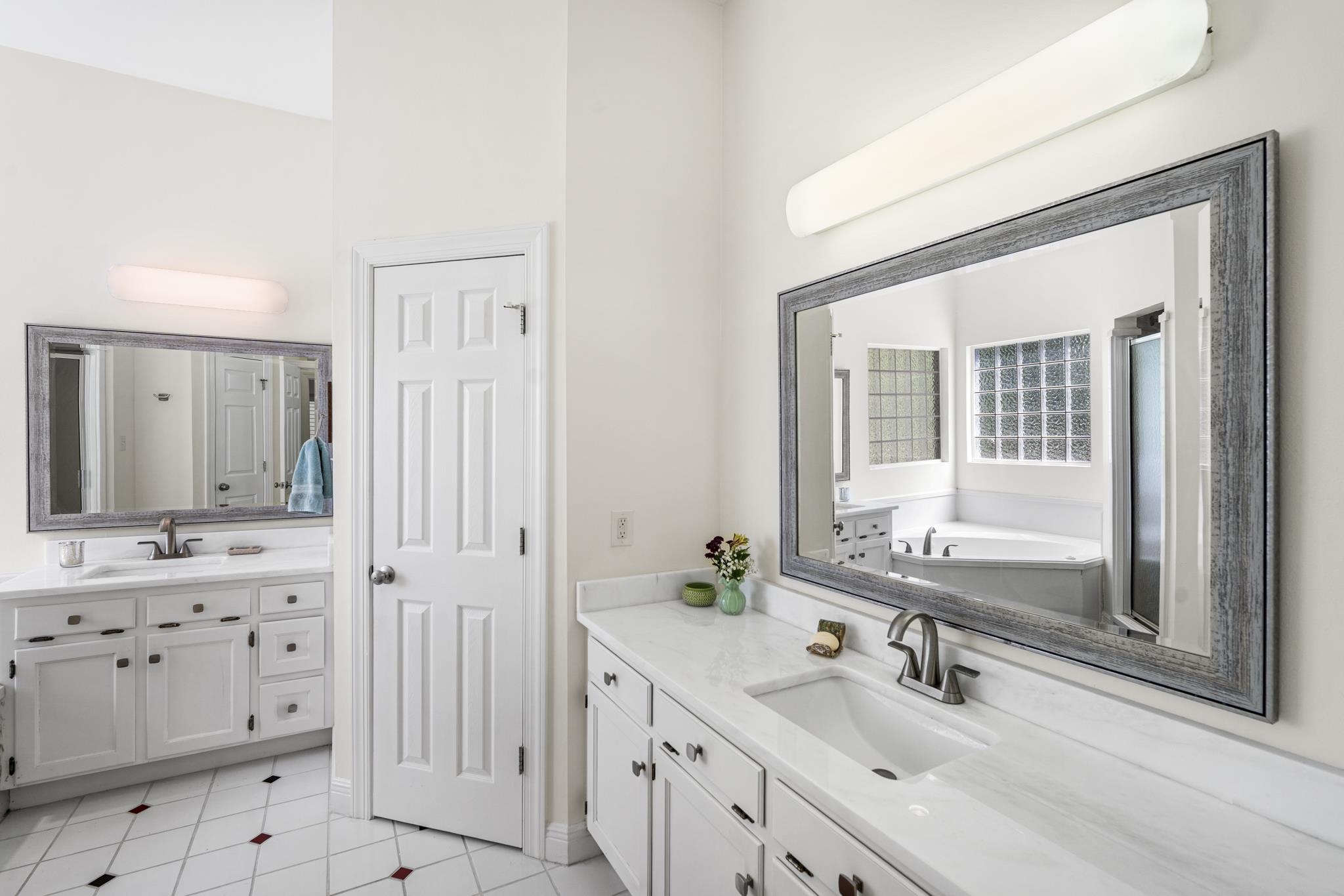 110 Cedar Pointe Fairhope, AL 36532 - Photo 31 of 56 Primary En Suite Bathroom