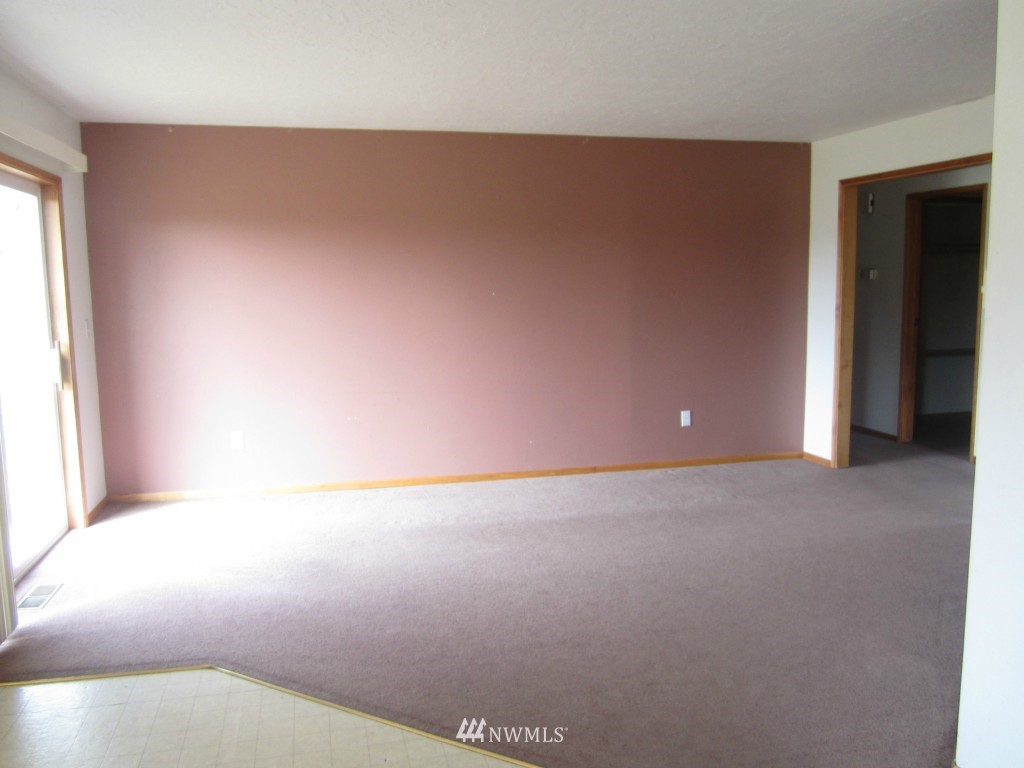 211 Wohl Road Longview, WA 98632 - Photo 7 of 15