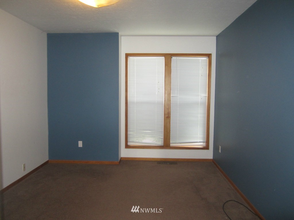 211 Wohl Road Longview, WA 98632 - Photo 8 of 15