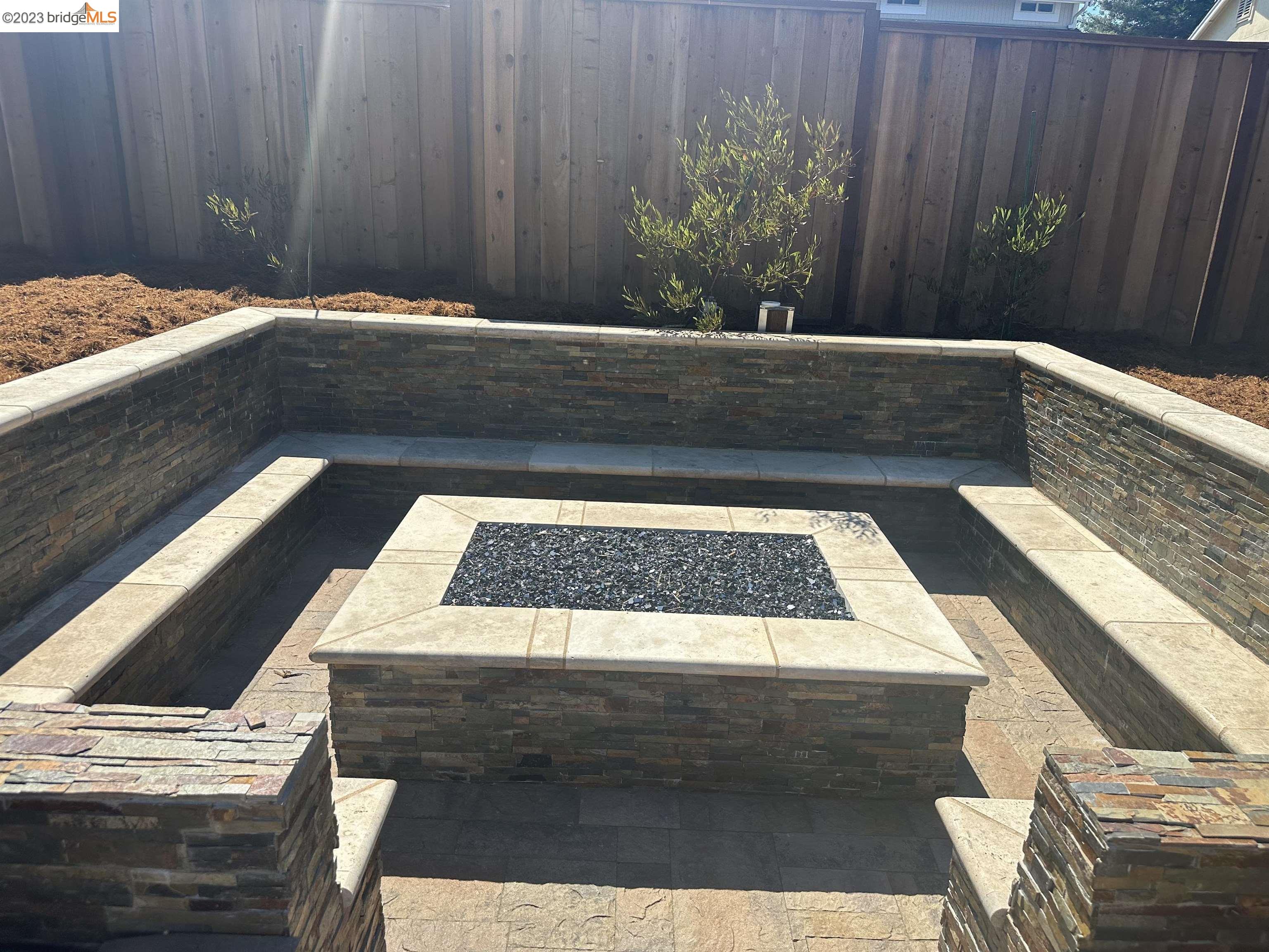 2191 Pleasant Hill Road Pleasant Hill, CA 94523 - Photo 25 of 35 a view of outdoor space