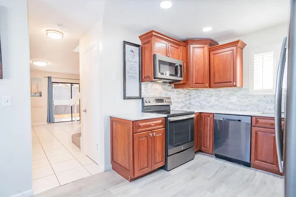 $239,500 | 950 South Kanner Highway, Unit 124, Stuart, FL 34994