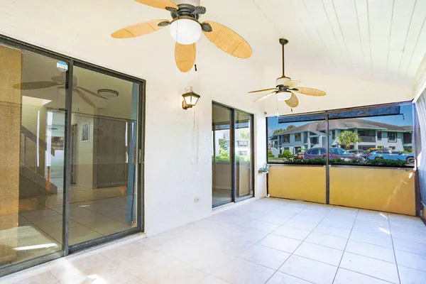 $239,500 | 950 South Kanner Highway, Unit 124, Stuart, FL 34994